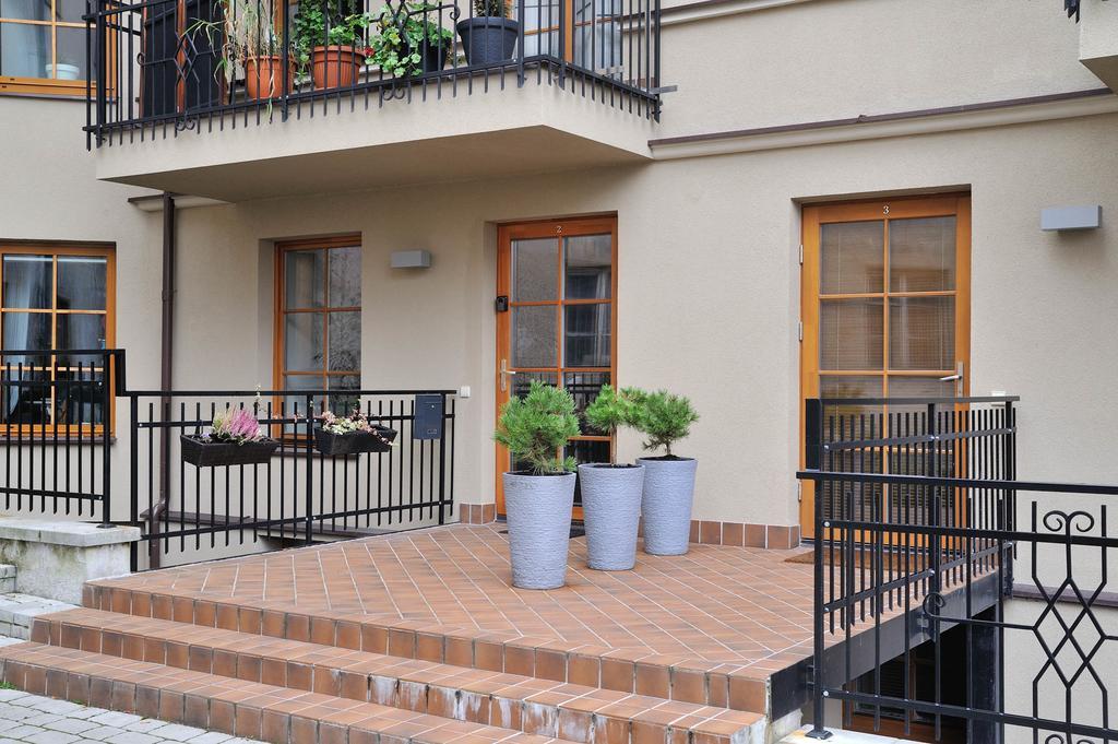 Six Apartment Simona Vilna Exterior foto